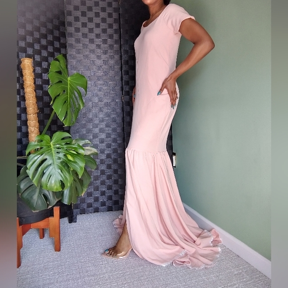 Women's long flowy fishtail blush pink dress - Picture 6 of 13